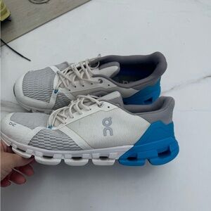 On cloudflyer lightblue helion Running Shoes in White and Blue